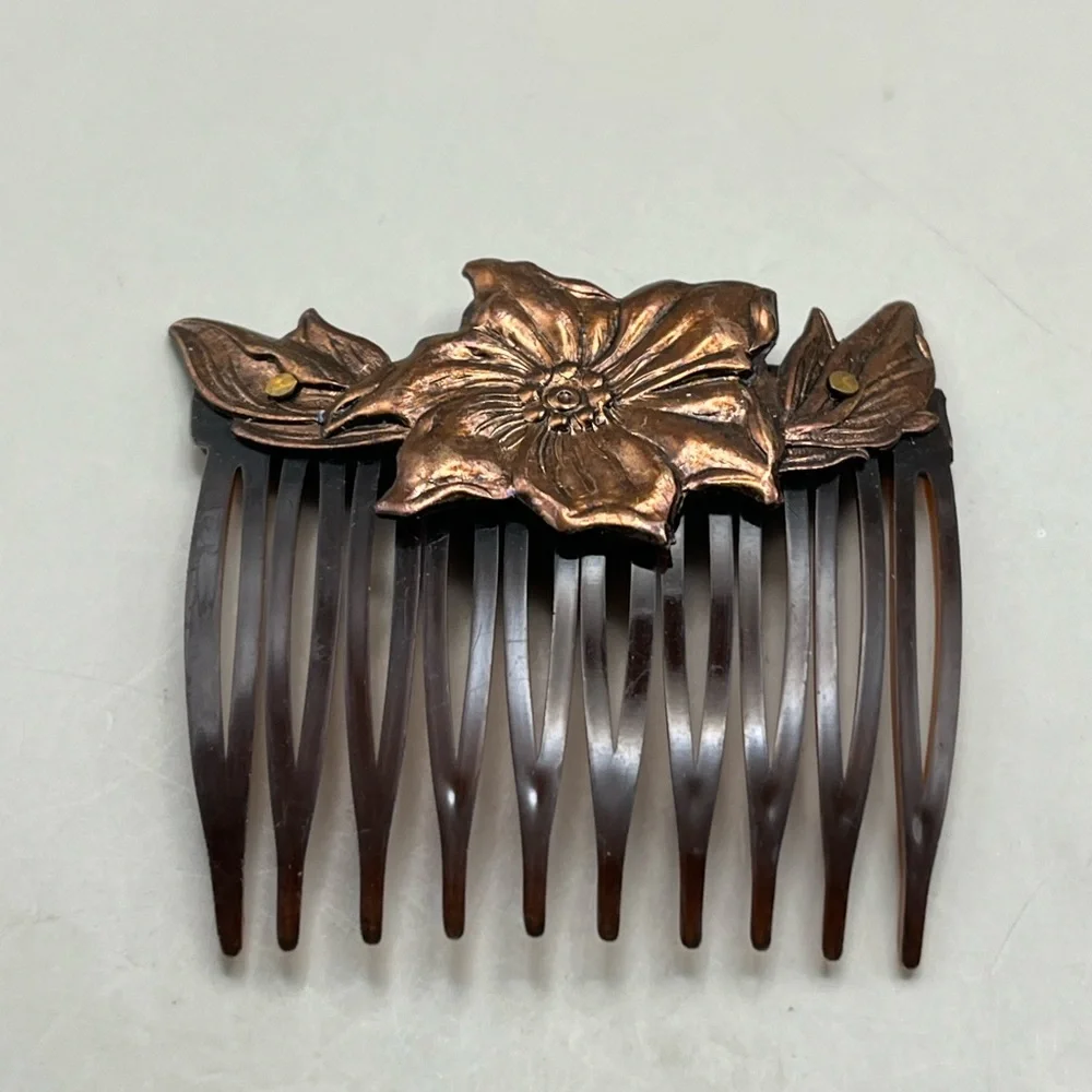 Elegant Vintage Floral and Bird Hair Comb Set